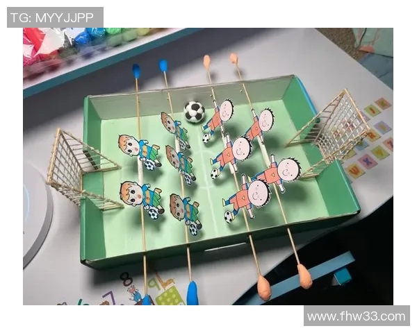 足球明星小人模型视频带你领略足球艺术与创意的完美结合